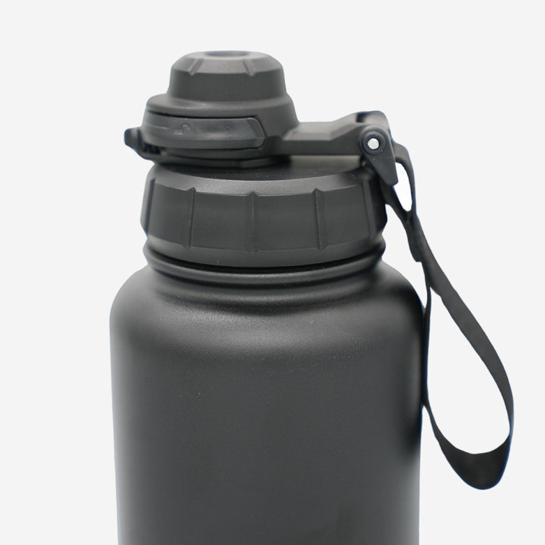 Flip top lid water bottle